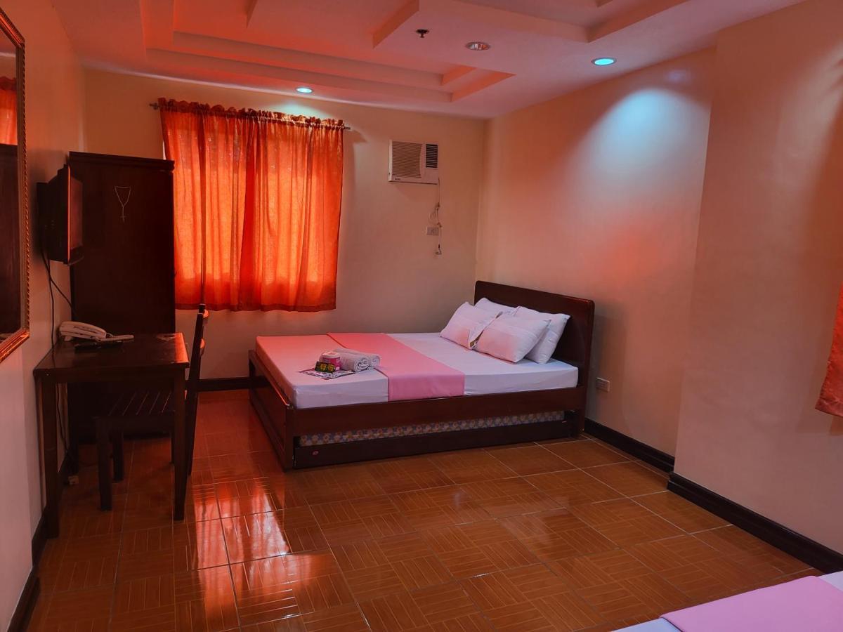 Oyo 573 Voyagers Palace Puerto Princesa Eksteriør bilde